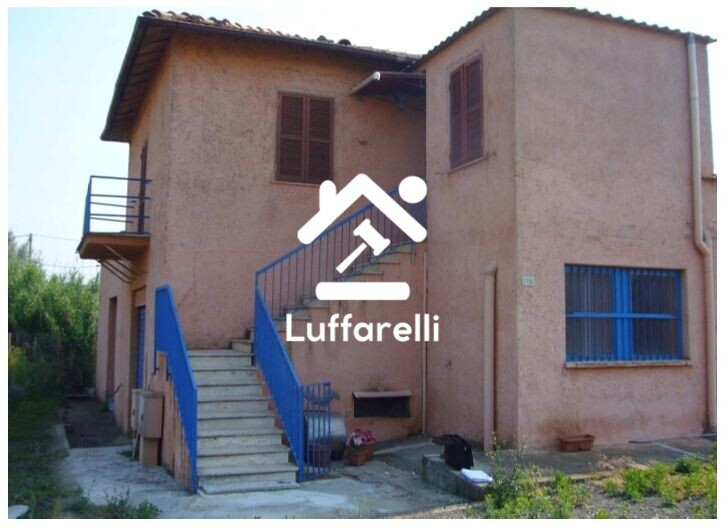 Immagine di LOCALE COMMERCIALE VIA SANTA MARIA LE QUINTE – VELLETRI