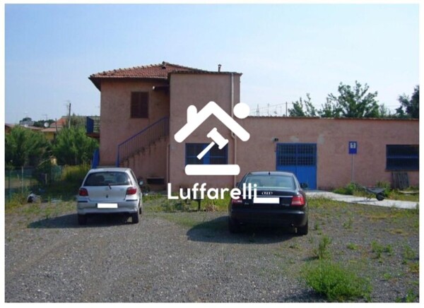 NEGOZIO O LOCALE COMMERCIALE VIA SANTA MARIA LE QUINTE - MONTE COMPATRI — foto 2