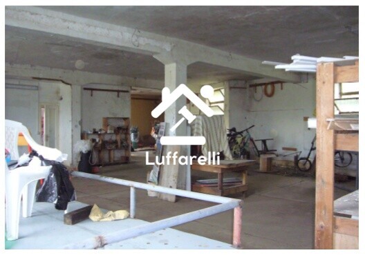 Immagine di LOCALE COMMERCIALE VIA SANTA MARIA LE QUINTE – VELLETRI