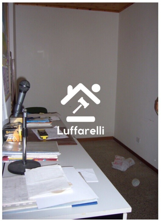 Immagine di LOCALE COMMERCIALE VIA SANTA MARIA LE QUINTE – VELLETRI