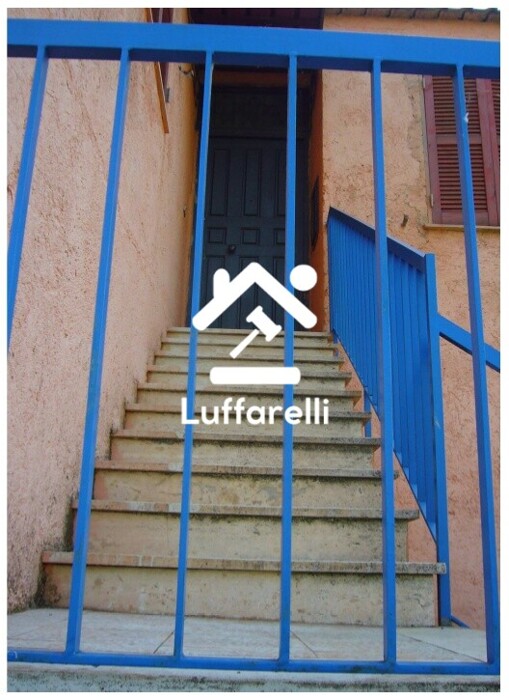 Immagine di LOCALE COMMERCIALE VIA SANTA MARIA LE QUINTE – VELLETRI