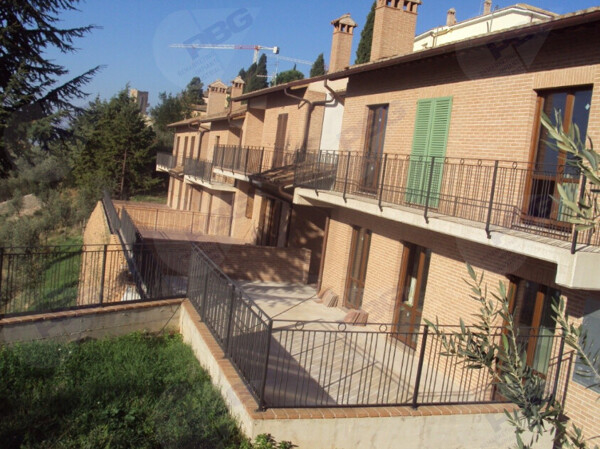 APPARTAMENTO VIA DELLE GROTTE - TREVI