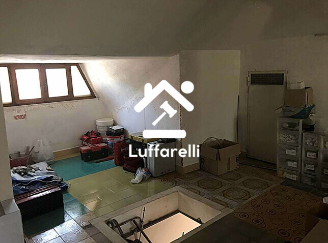 Immagine di APPARTAMENTO VIA GIACOMO MATTEOTTI – COLONNA