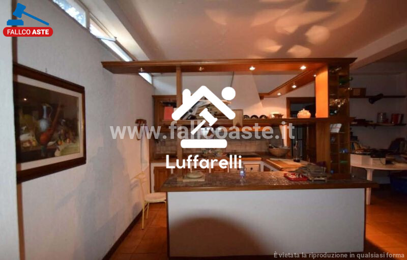 Immagine di LOCALE COMMERCIALE VIA DELLA STELLA – PALESTRINA