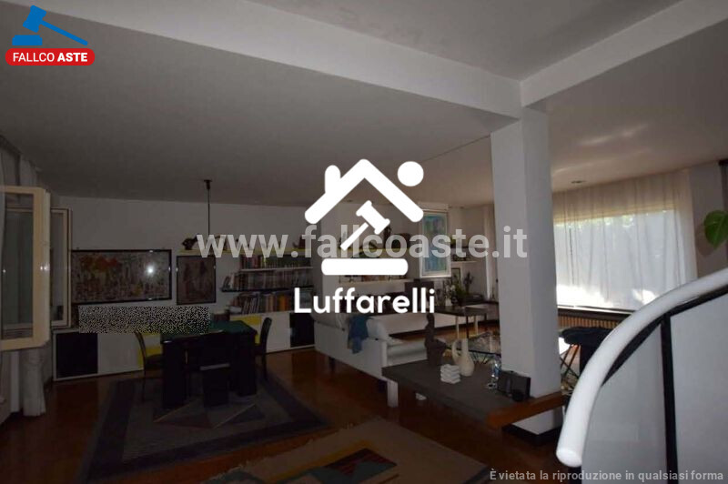 Immagine di LOCALE COMMERCIALE VIA DELLA STELLA – PALESTRINA