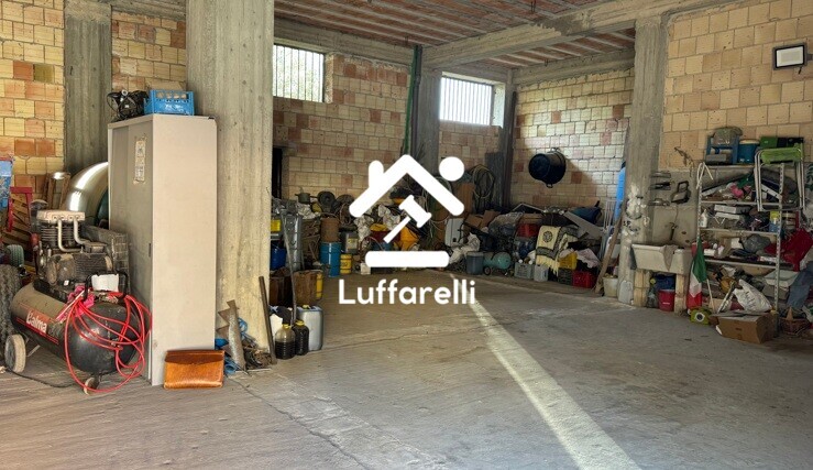 Immagine di DEPOSITO / MAGAZZINO EX VIA DA DENOMINARE OGGI VIA  IMPERATORE OTTAVIANO AGUSTO – CUTRO