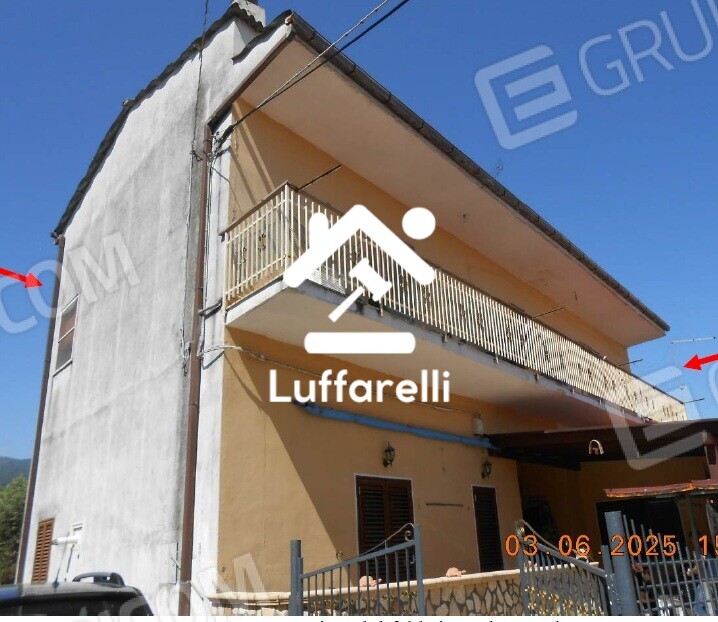 Immagine di CASA / VILLA VIA FODERARO SALVATORE – LAMEZIA TERME