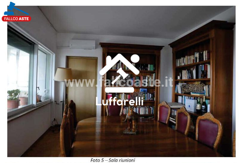 Immagine di APPARTAMENTO VIA DEI MONTI PARIOLI – ROMA