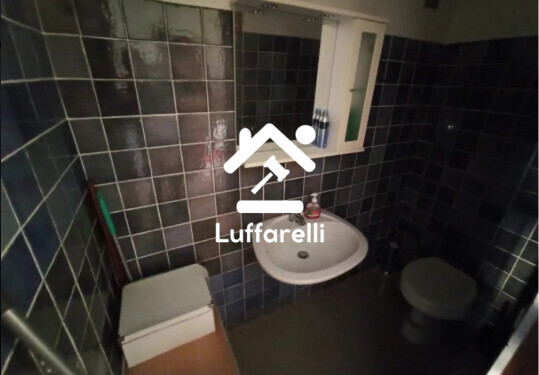 Immagine di LOCALE COMMERCIALE VIA CASAVETERE – FIUGGI