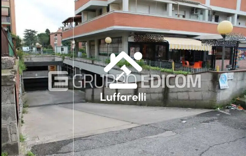 Immagine di LOCALE COMMERCIALE VIA DELLA RUSTICA – ROMA