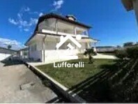 Immagine di CASA / VILLA VIA PORTOFINO – BOTRICELLO