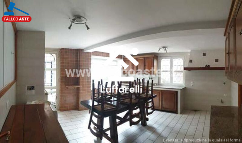 Immagine di APPARTAMENTO VIA DI VALLE DELLA MULETTA – ROMA