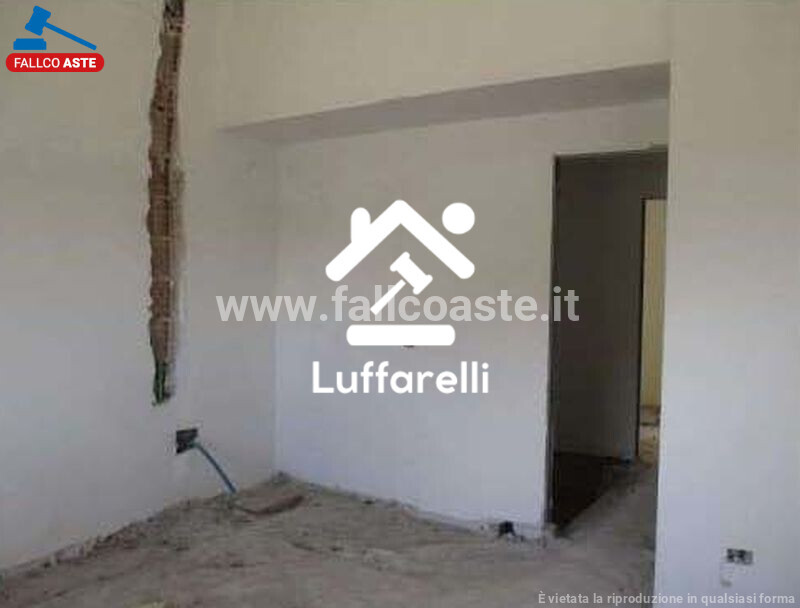 Immagine di LOCALE COMMERCIALE VICOLO DI S. MATTEO – ROMA