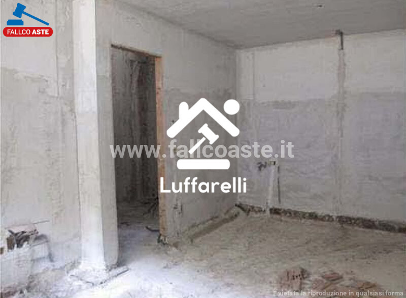 Immagine di LOCALE COMMERCIALE VICOLO DI S. MATTEO – ROMA