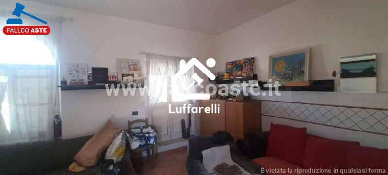 Immagine di CAPANNONE / IMMOBILI INDUSTRIALI VIA DEI CASALI DI S. SISTO – ROMA