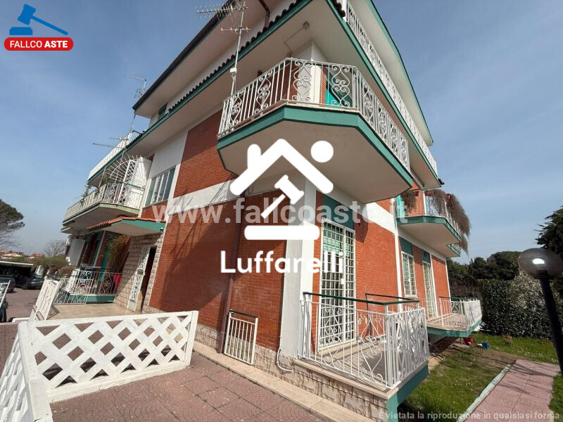 Immagine di APPARTAMENTO VIA DI VERMICINO – ROMA