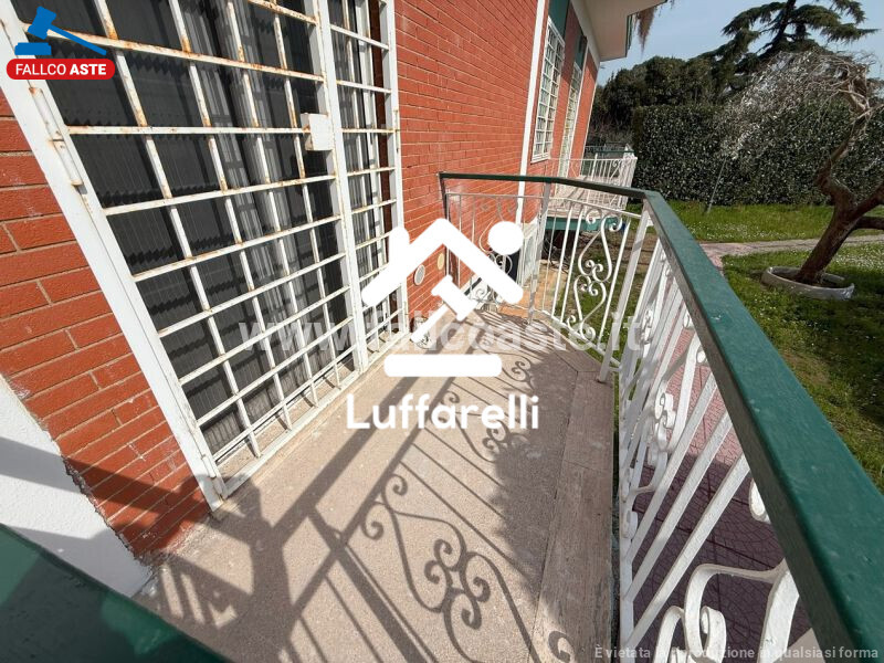 Immagine di APPARTAMENTO VIA DI VERMICINO – ROMA