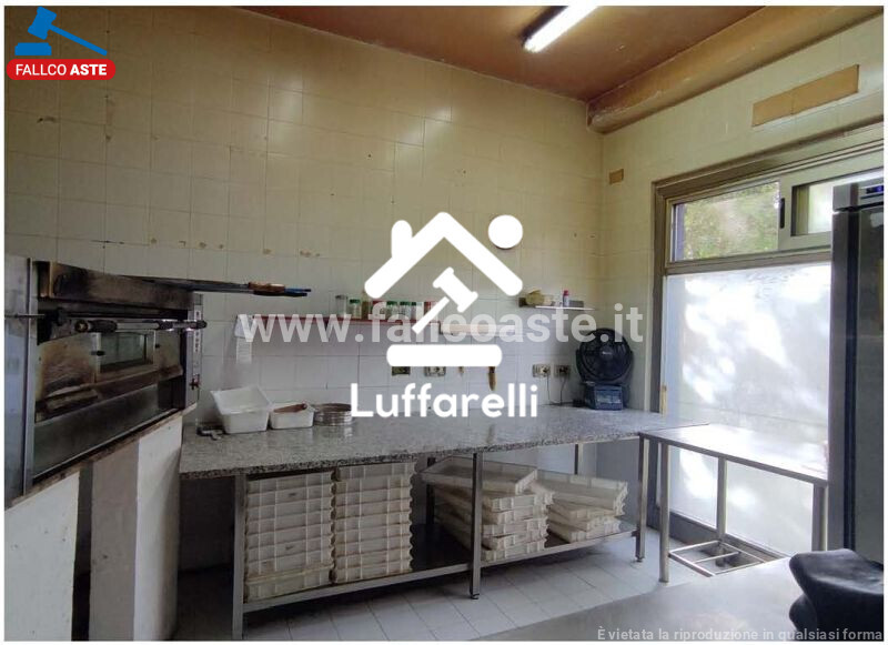 Immagine di LOCALE COMMERCIALE VIA PIETRO GASPARRI – ROMA