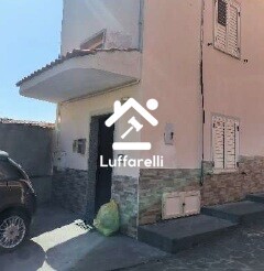 Immagine di CASA / VILLA VIA AIA – SOVERATO