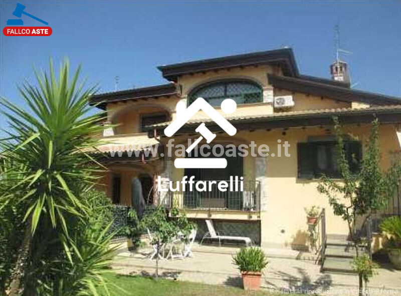 Immagine di LOCALE COMMERCIALE VICOLO DI S. MATTEO – ROMA