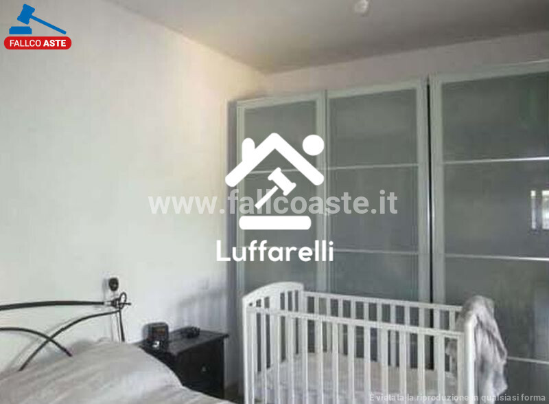 Immagine di LOCALE COMMERCIALE VICOLO DI S. MATTEO – ROMA