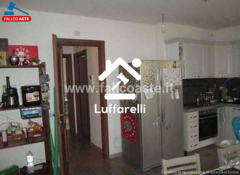 Immagine di LOCALE COMMERCIALE VICOLO DI S. MATTEO – ROMA