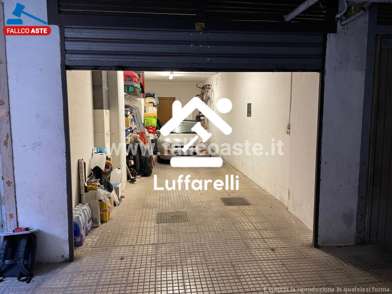 Immagine di DEPOSITO / MAGAZZINO VIA DELL’ORSA MAGGIORE – ROMA