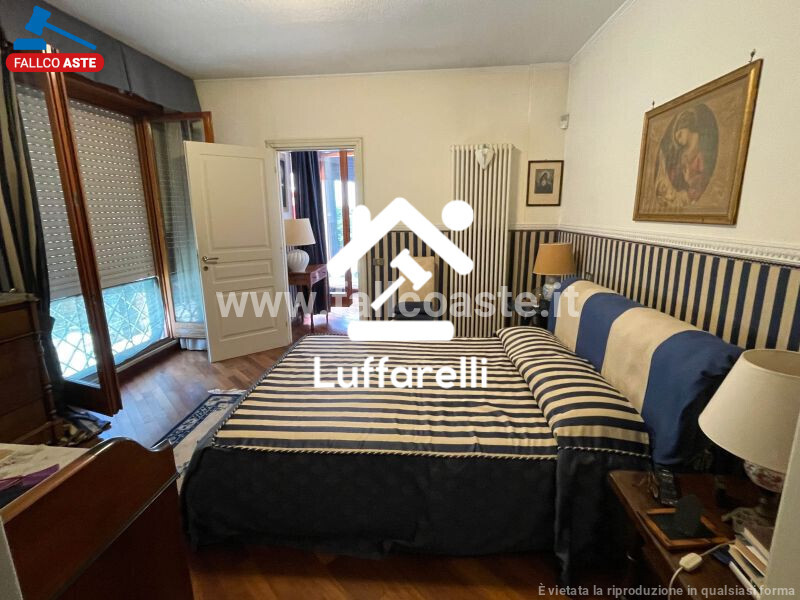 Immagine di DEPOSITO / MAGAZZINO VIA DELL’ORSA MAGGIORE – ROMA