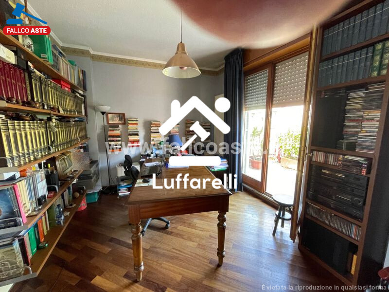 Immagine di DEPOSITO / MAGAZZINO VIA DELL’ORSA MAGGIORE – ROMA