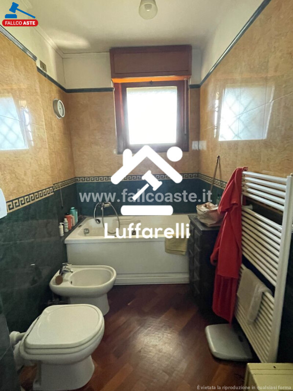 Immagine di DEPOSITO / MAGAZZINO VIA DELL’ORSA MAGGIORE – ROMA