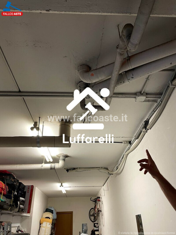 Immagine di DEPOSITO / MAGAZZINO VIA DELL’ORSA MAGGIORE – ROMA