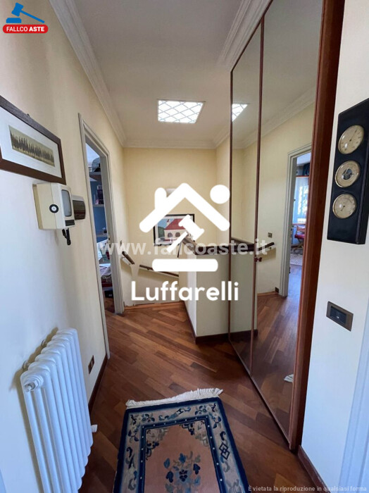 Immagine di DEPOSITO / MAGAZZINO VIA DELL’ORSA MAGGIORE – ROMA