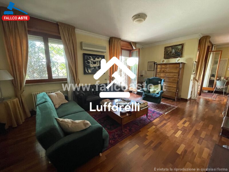 Immagine di DEPOSITO / MAGAZZINO VIA DELL’ORSA MAGGIORE – ROMA