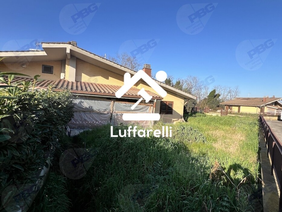 Immagine di CASA / VILLA VIA DEL FONTANILE ANAGNINO – ROMA