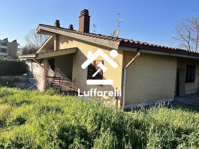 Immagine di CASA / VILLA VIA DEL FONTANILE ANAGNINO – ROMA