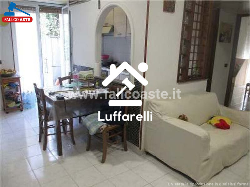 Immagine di APPARTAMENTO VIA CAMPOFIORITO – ROMA
