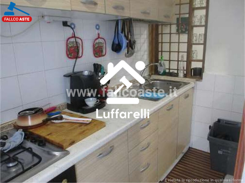 Immagine di APPARTAMENTO VIA CAMPOFIORITO – ROMA