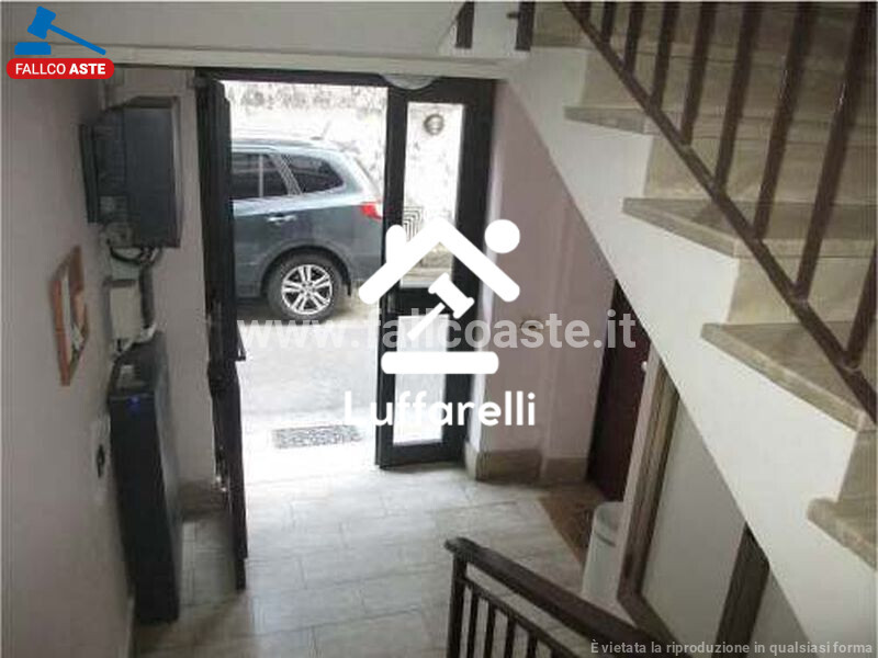 Immagine di APPARTAMENTO VIA CAMPOFIORITO – ROMA