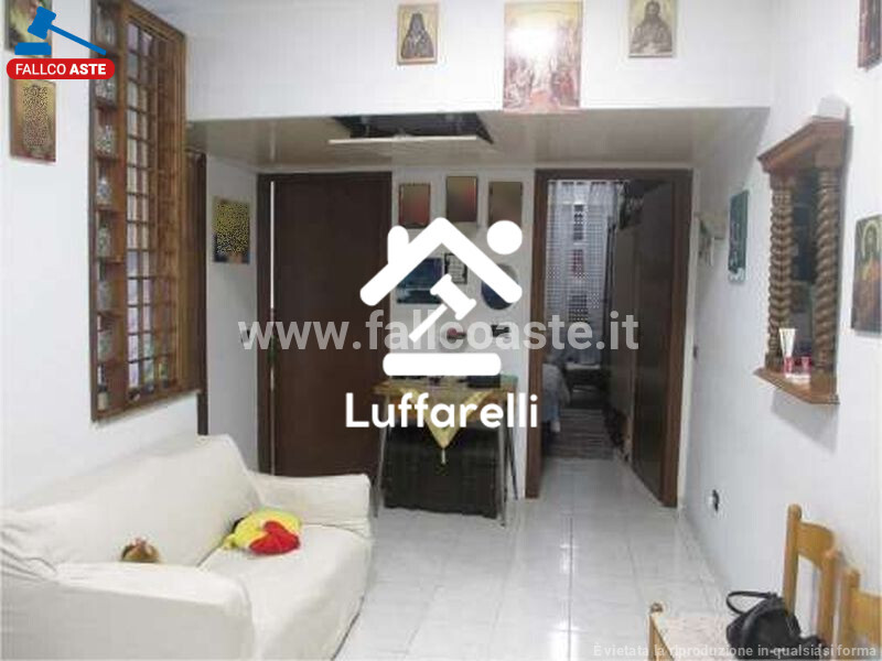 Immagine di APPARTAMENTO VIA CAMPOFIORITO – ROMA