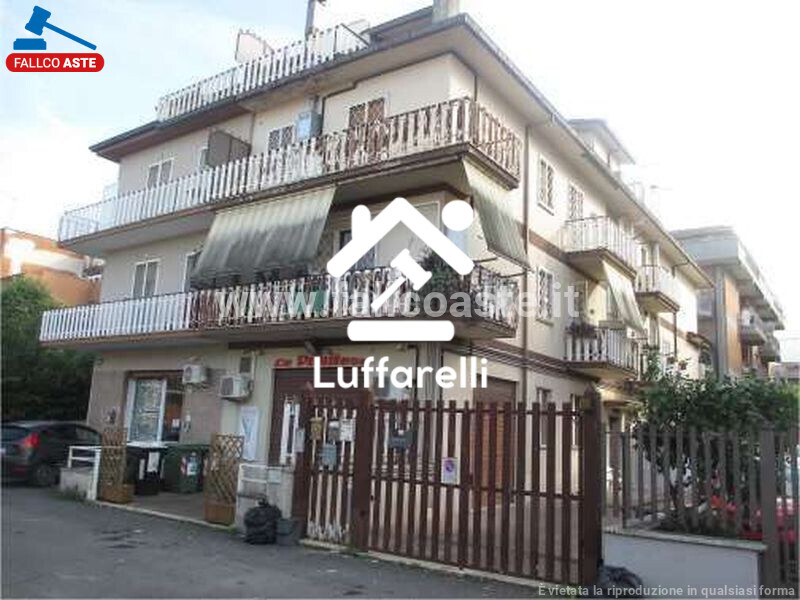 Immagine di APPARTAMENTO VIA CAMPOFIORITO – ROMA
