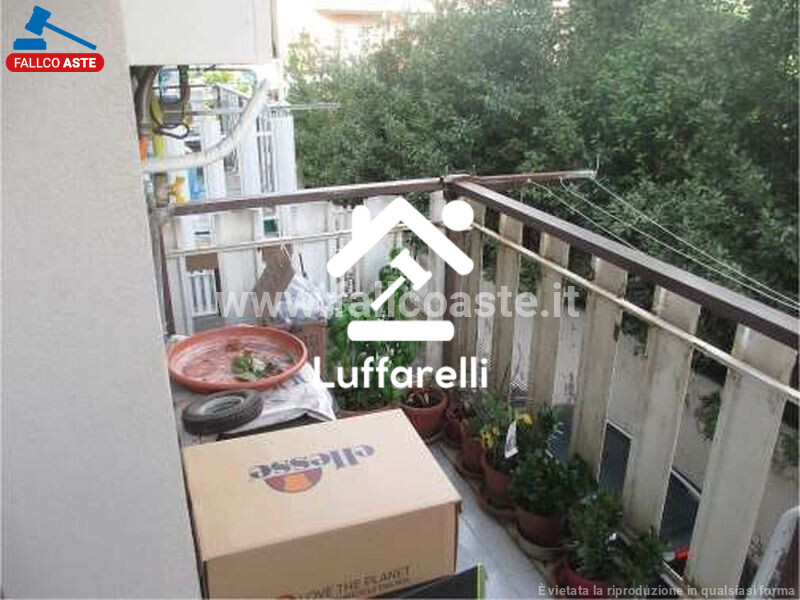 Immagine di APPARTAMENTO VIA CAMPOFIORITO – ROMA