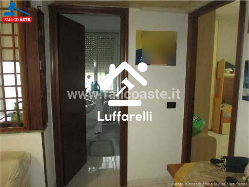 Immagine di APPARTAMENTO VIA CAMPOFIORITO – ROMA