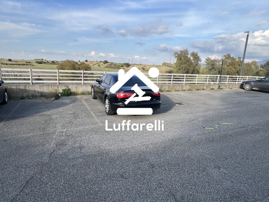 Immagine di LOCALE COMMERCIALE LOCALITÀ SANTA PALOMBA – POMEZIA