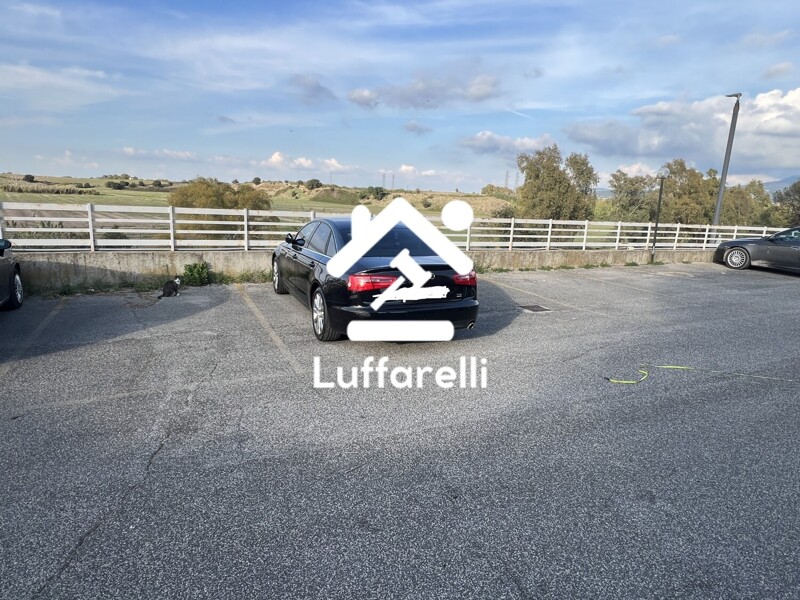 Immagine di LOCALE COMMERCIALE LOCALITÀ SANTA PALOMBA – POMEZIA