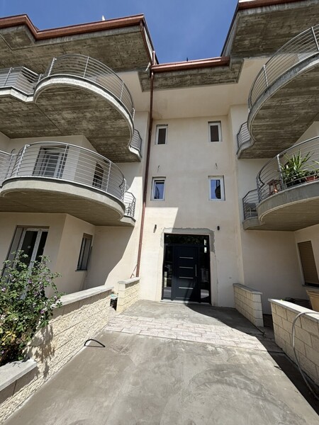 APPARTAMENTO VIA PATERI - NICHELINO — foto 2