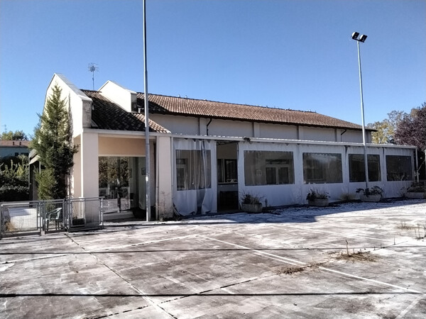 NEGOZIO O LOCALE COMMERCIALE VIA EZIO COMPARONI - REGGIO NELL'EMILIA — foto 3