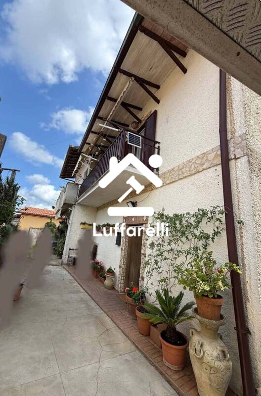 Immagine di APPARTAMENTO VIA CASTELLO D’ARIANO – LARIANO