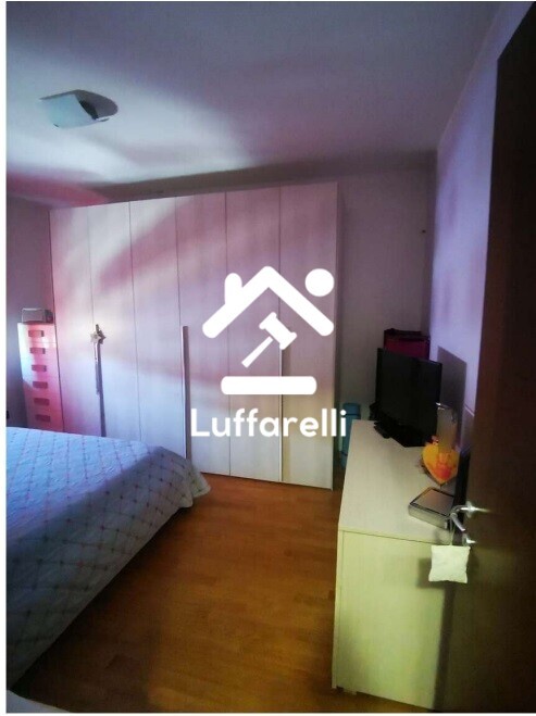 Immagine di LOCALE COMMERCIALE VIA DEI VOLSINI – LATINA