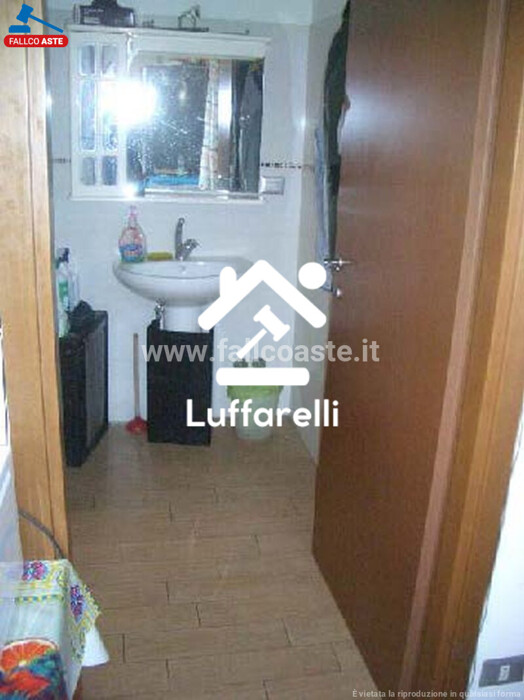 Immagine di APPARTAMENTO VIA RIOLA SARDO – ROMA