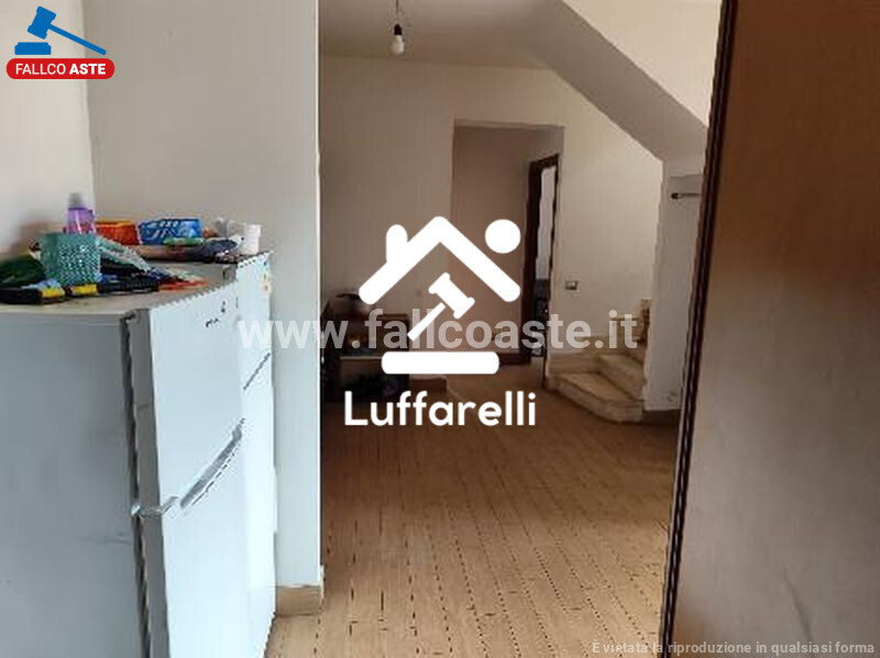 Immagine di APPARTAMENTO VIA RIOLA SARDO – ROMA